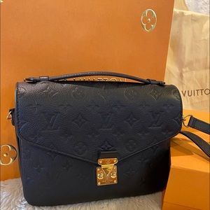 Louis Vuitton Pochette Métis